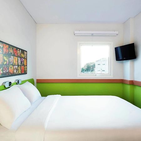 Ibis Budget Semarang Tendean Luaran gambar