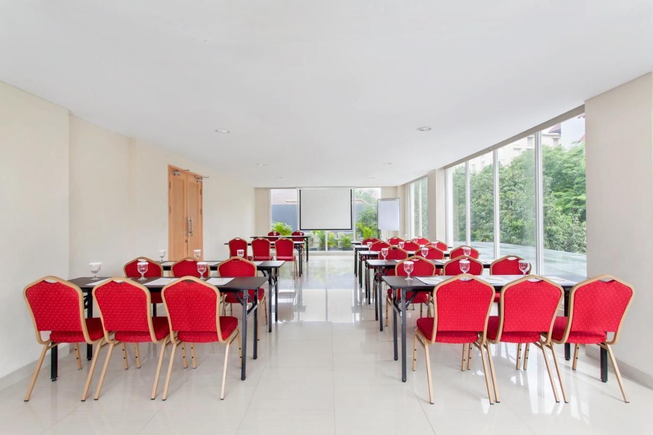 Ibis Budget Semarang Tendean Luaran gambar