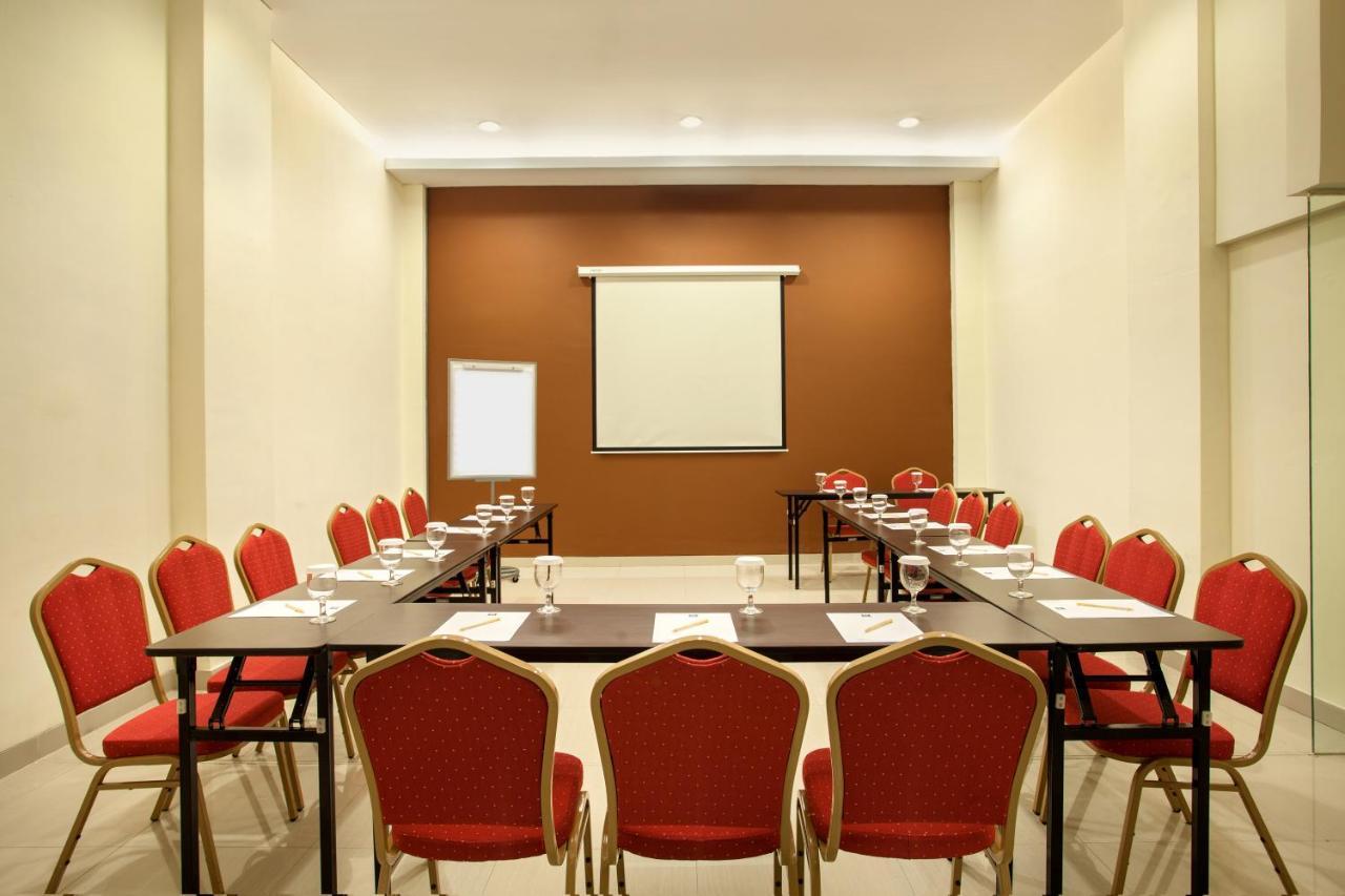 Ibis Budget Semarang Tendean Luaran gambar