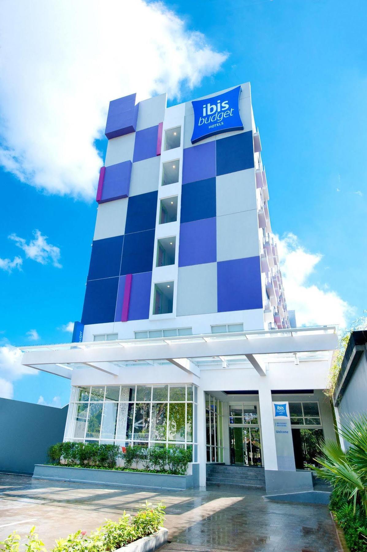 Ibis Budget Semarang Tendean Luaran gambar