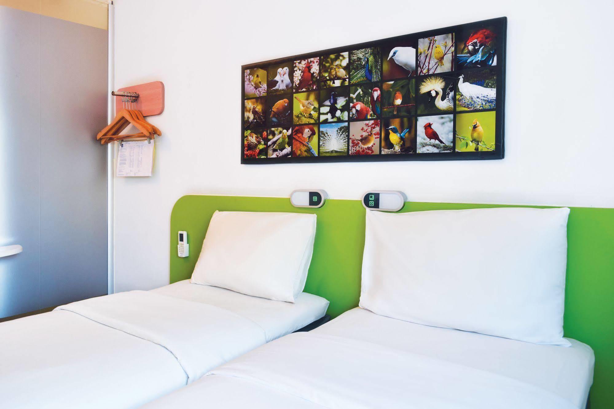Ibis Budget Semarang Tendean Luaran gambar
