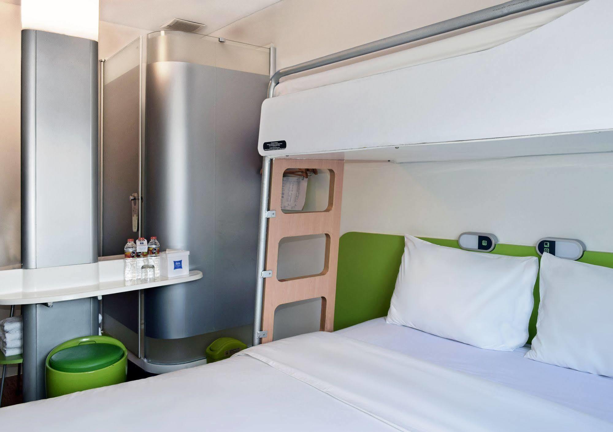 Ibis Budget Semarang Tendean Luaran gambar