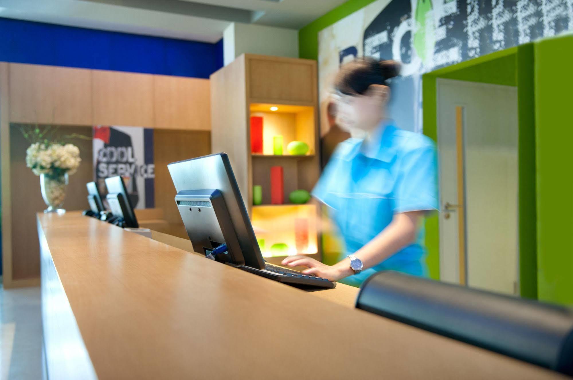 Ibis Budget Semarang Tendean Luaran gambar
